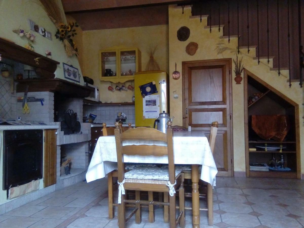 كاستيلينا ماريتيما Carlo'S Country House المظهر الخارجي الصورة